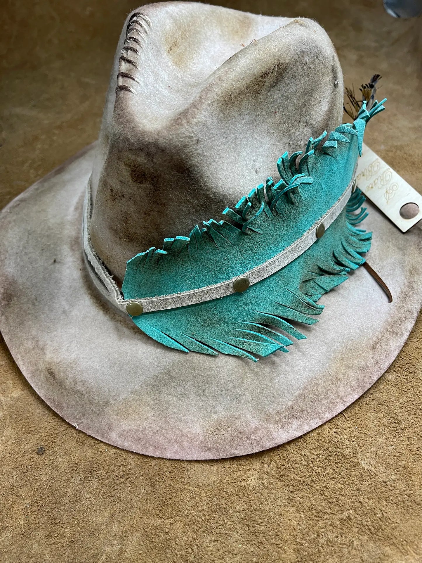 White Hand Cut Feather Hat Band